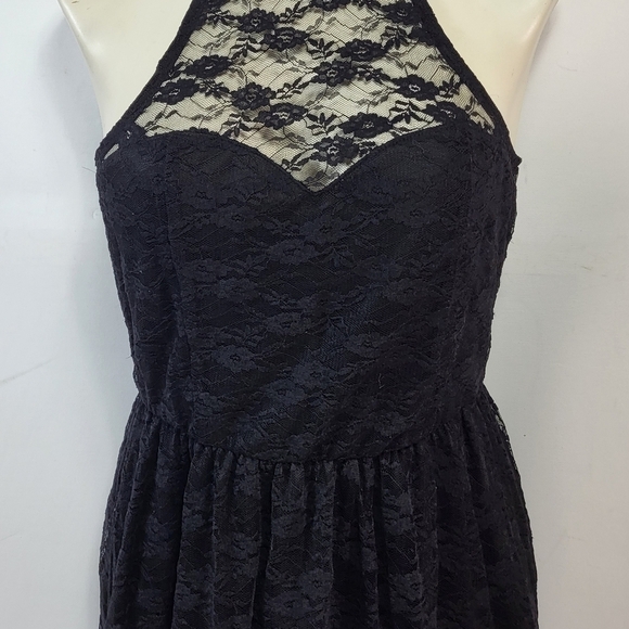 Wet Seal Black Lace Dress - Picture 4 of 10